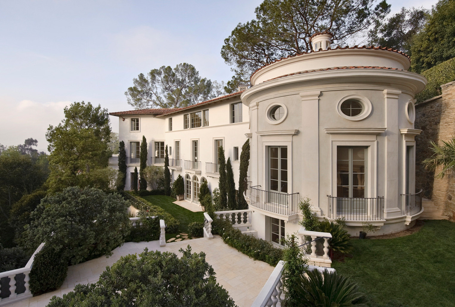 Luxury Homes in Bel Air, CA